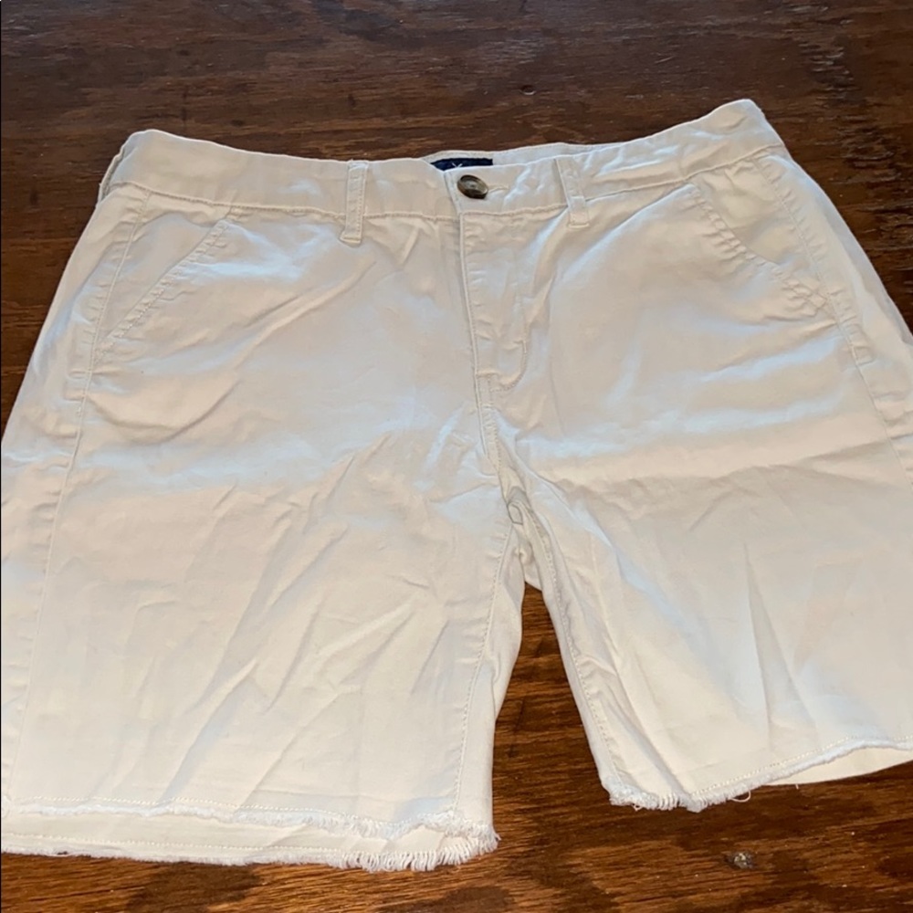 American Eagle khaki shorts